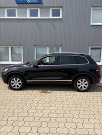 Volkswagen Touareg - 8
