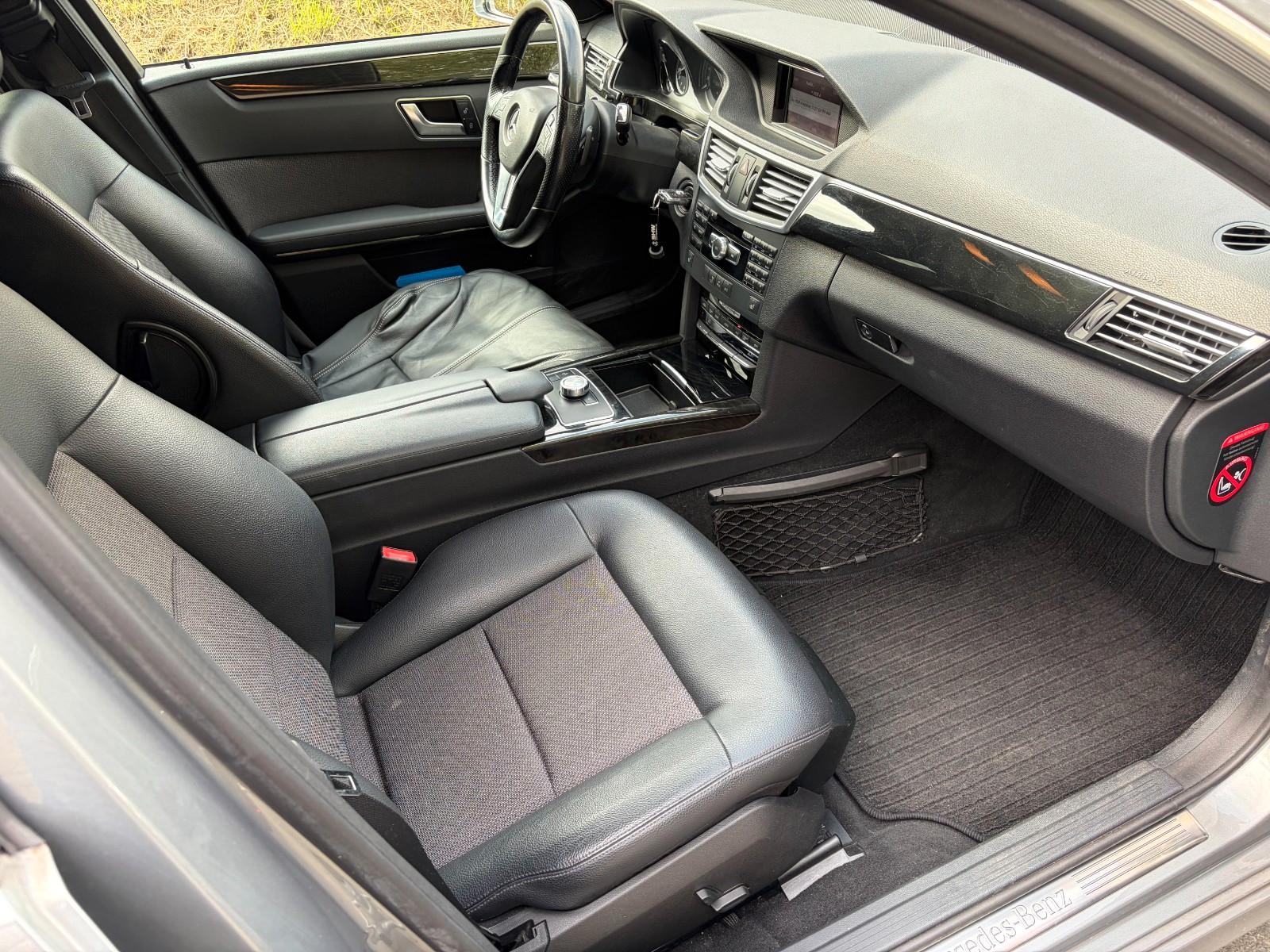 Mercedes-Benz E 220 E T-Modell E 220 CDI BlueEfficiency