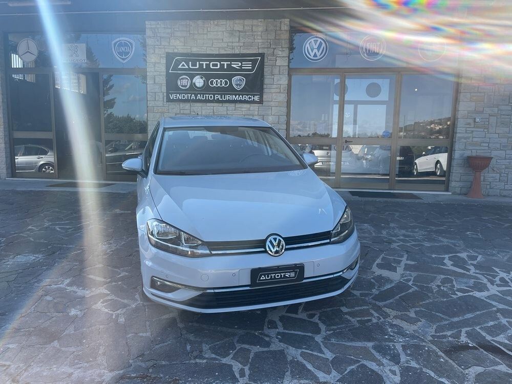 Image of Volkswagen Golf