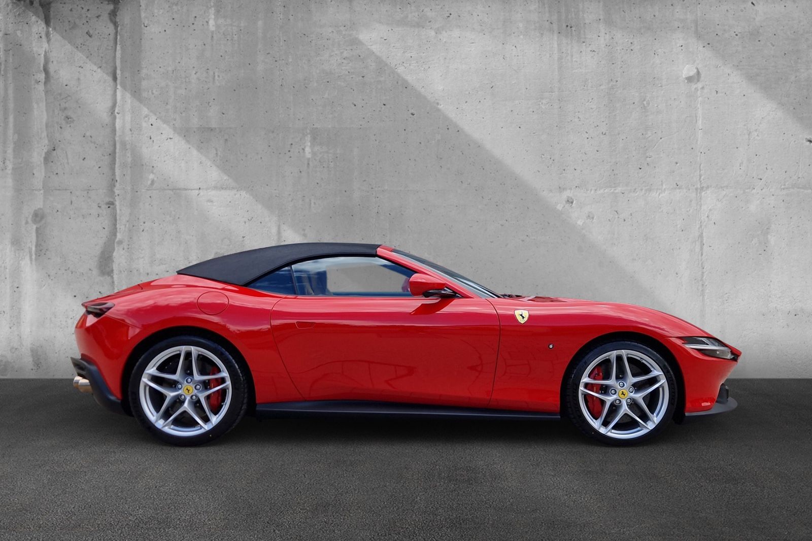 Fahrzeugabbildung Ferrari Roma Spider *Carbon*SurroundView*neu*