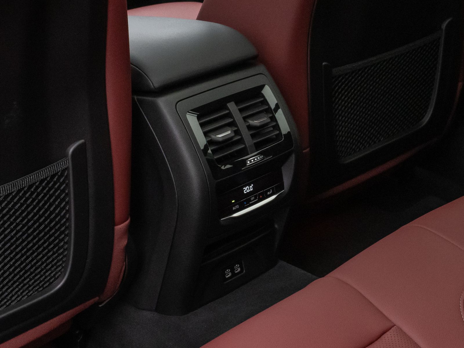 Fahrzeugabbildung BMW X4 xD30i M Sport Panorama 360°DAB H/K AHK Komfor