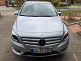 Mercedes-Benz B 180 BlueEFFICIENCY - - Mercedes-Benz B 180: Von Privat