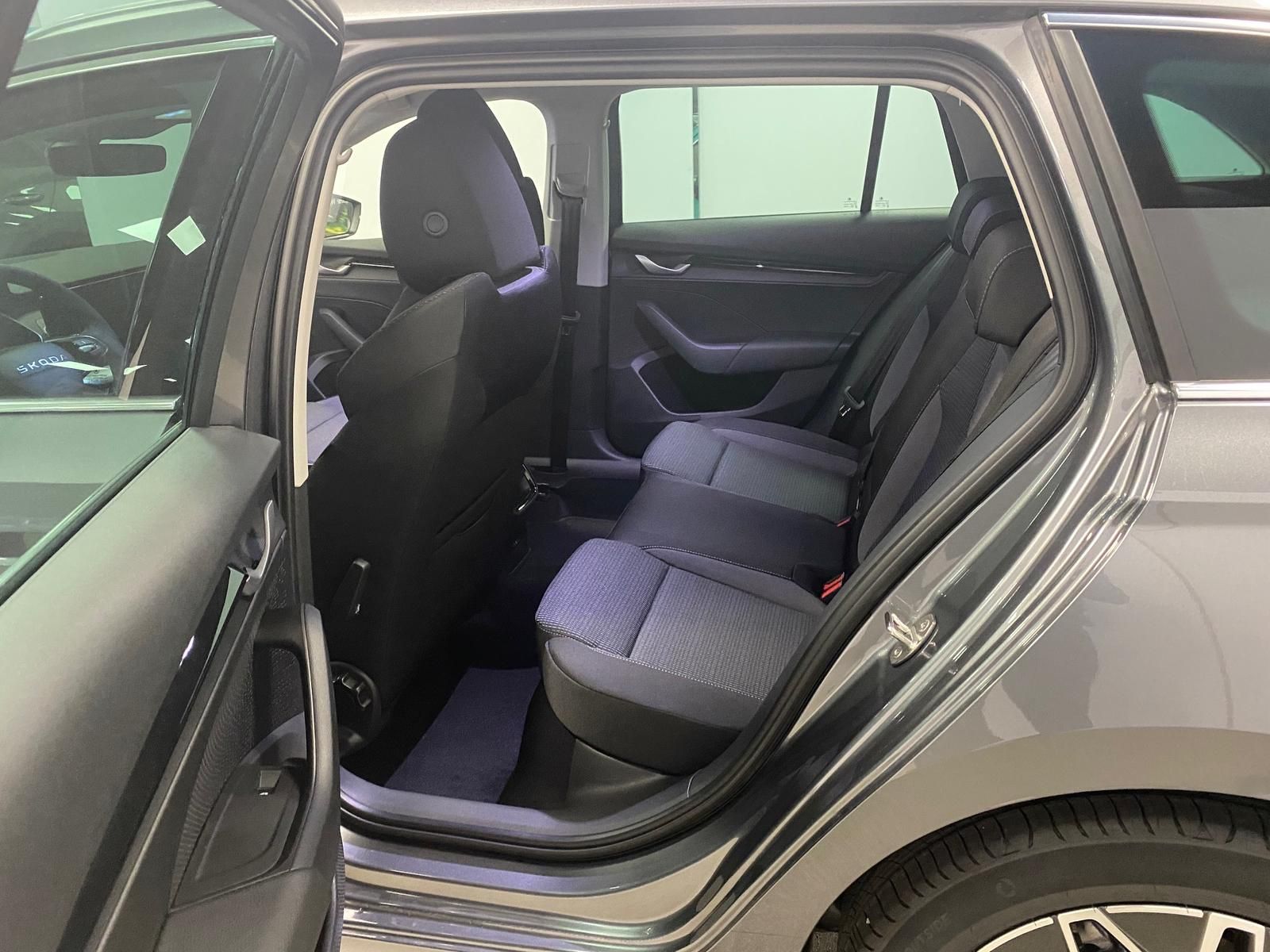 Fahrzeugabbildung SKODA Octavia 1.5 TSI mHEV+ACC+TOTWINKEL+LED+APP+RFK++