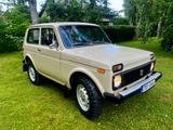 Lada Niva - Lada mit Benzin-Antrieb: Kleinwagen
