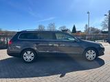 Volkswagen Passat Var. 1.8 TSI DSG Highline XENON*KAM*AHK - Volkswagen aus 2010: Kombi