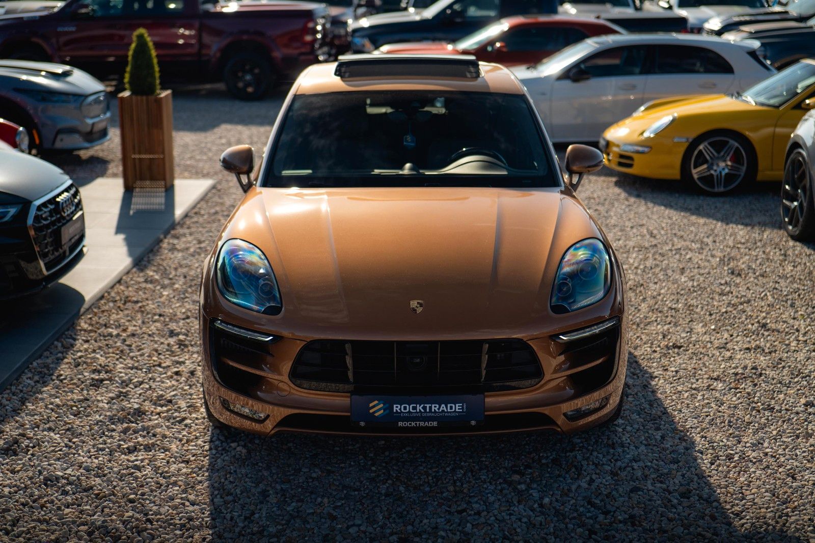 Fahrzeugabbildung Porsche Macan Turbo FENRIR | AURUM | CHRONO+ | LUFT | 21