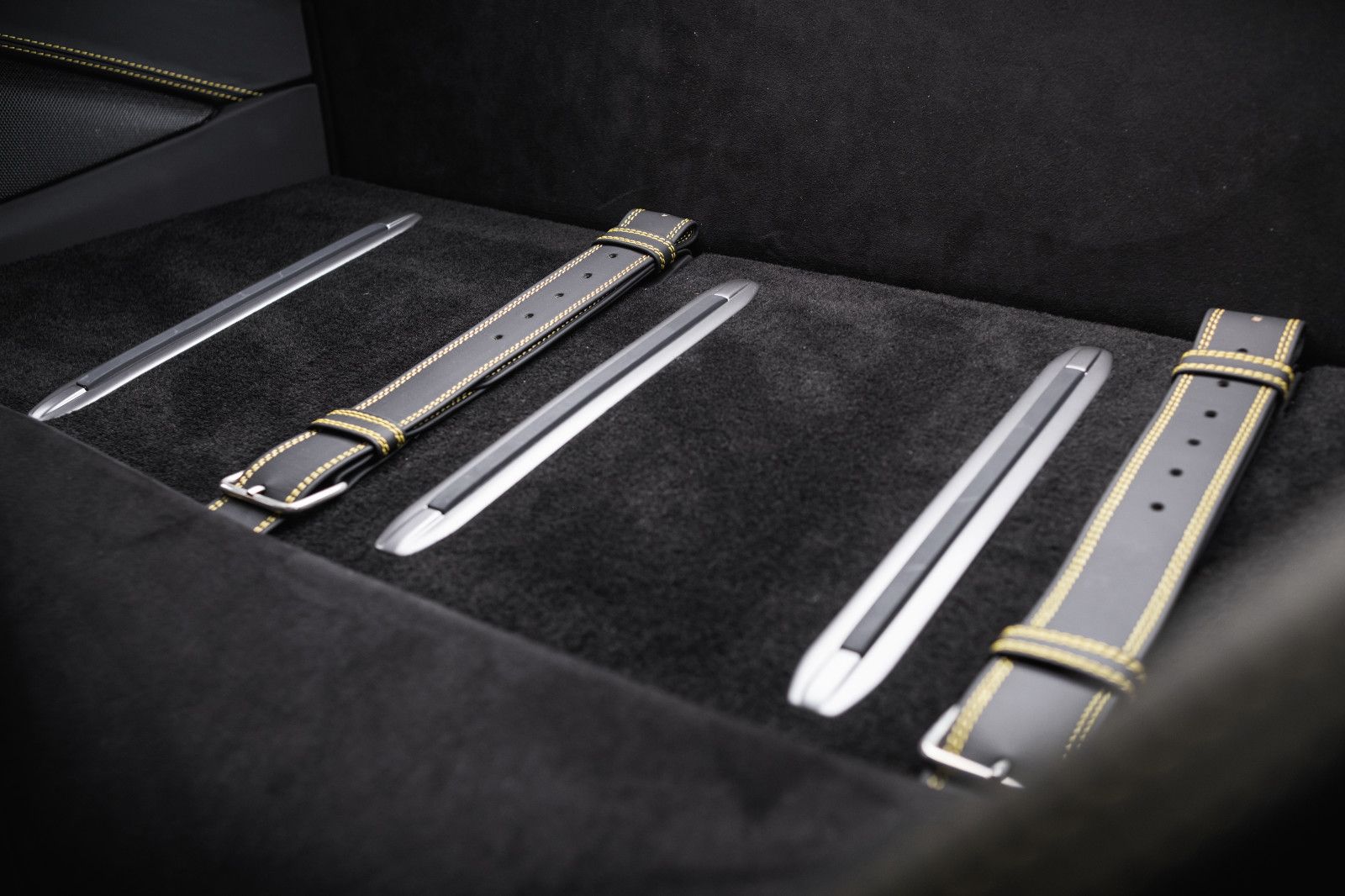Fahrzeugabbildung Ferrari 812 Superfast-Garantie-Lift-ohne OPF-Kofferset