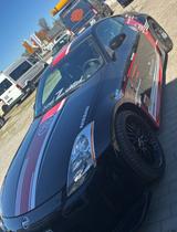 Nissan 350Z - Nissan 350Z: Schwarz