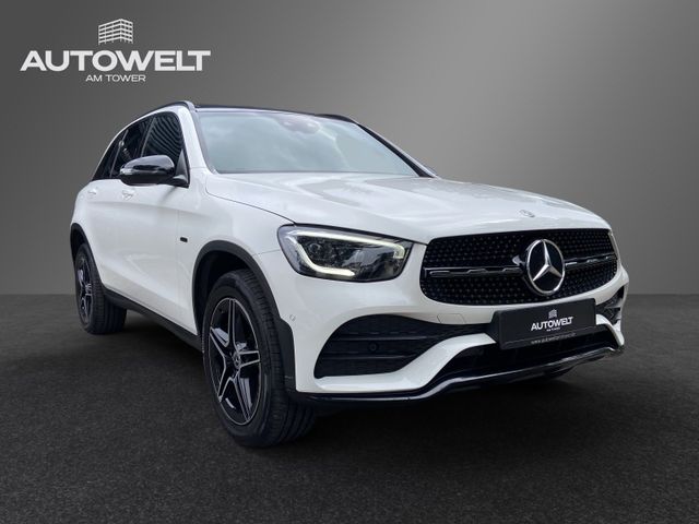MERCEDES-BENZ GLC 300 de 4Matic AMG PANO ACC AHK NIGHT