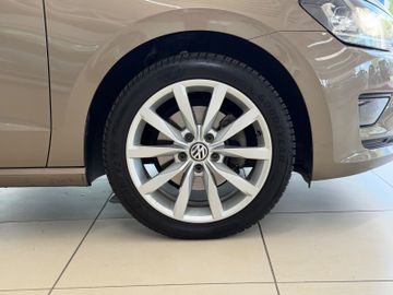 Volkswagen Golf - 5