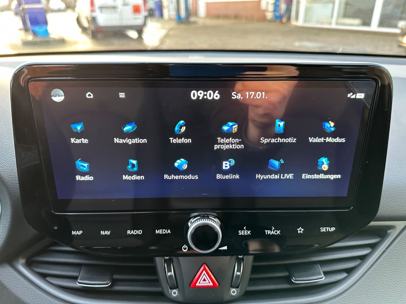 Fahrzeugabbildung Hyundai i30 Kombi 1.5 T-GDI Go DCT NAVI/LED/PDC/SHZ/VIRT