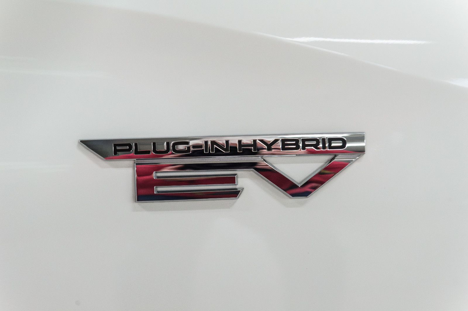 Fahrzeugabbildung Mitsubishi Outlander Top 4WD PHEV Leder LED 4xSHZ 360° HUD