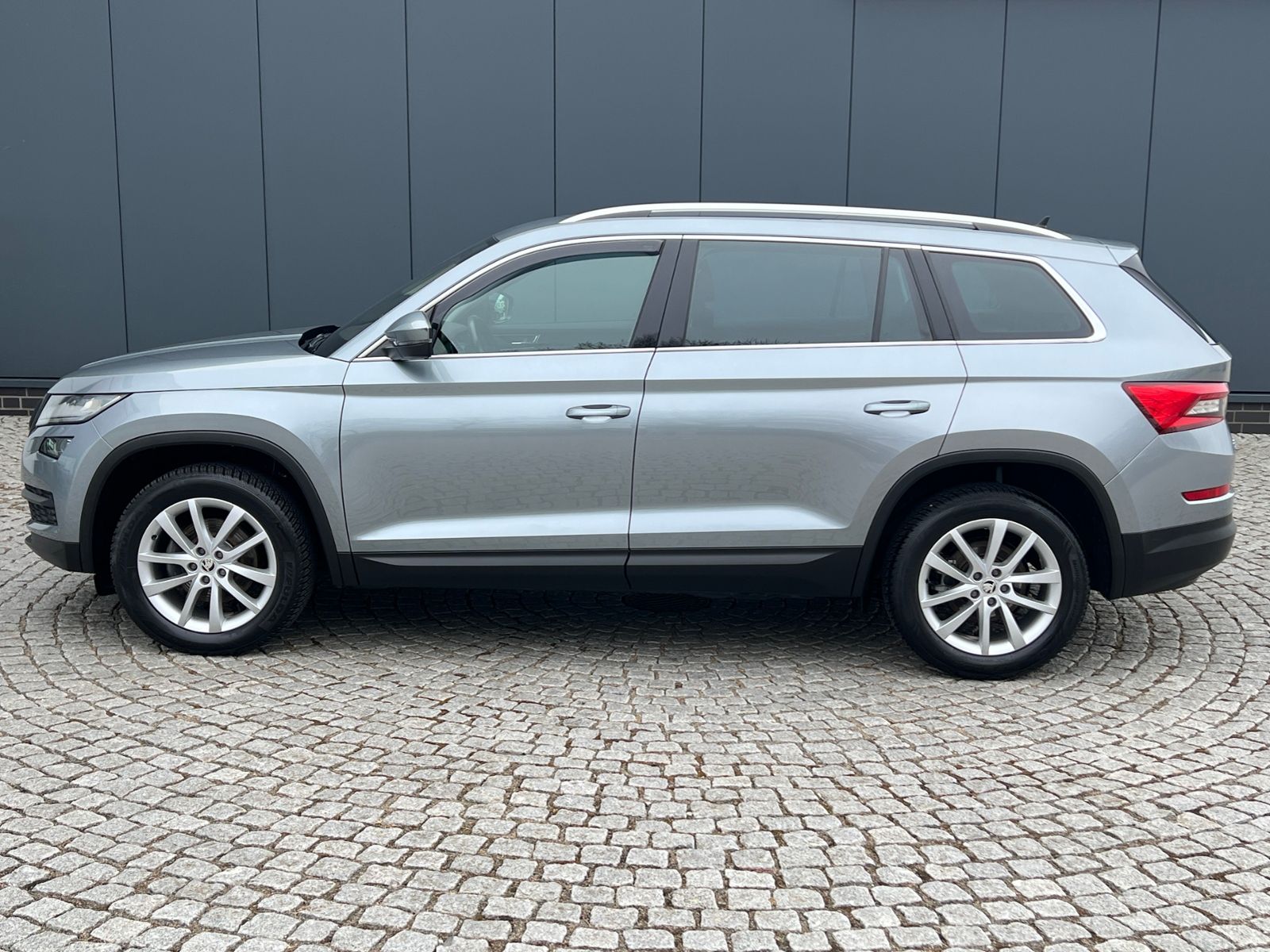 Fahrzeugabbildung SKODA Kodiaq Style 1.4 TSI DSG *elektr. Sitze, Climatr