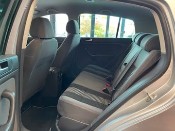 MYAUTOCENTER – Gebraucht- und Jahreswagen mit Werkstattservice in Pfaffenhofen Volkswagen Golf Plus V United *TEMPOMAT*SZHZ*AHK*KLIMA*