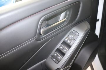 Fotografie des Nissan Qashqai 1.3 DIG-T MHEV Xtronic N-Connecta