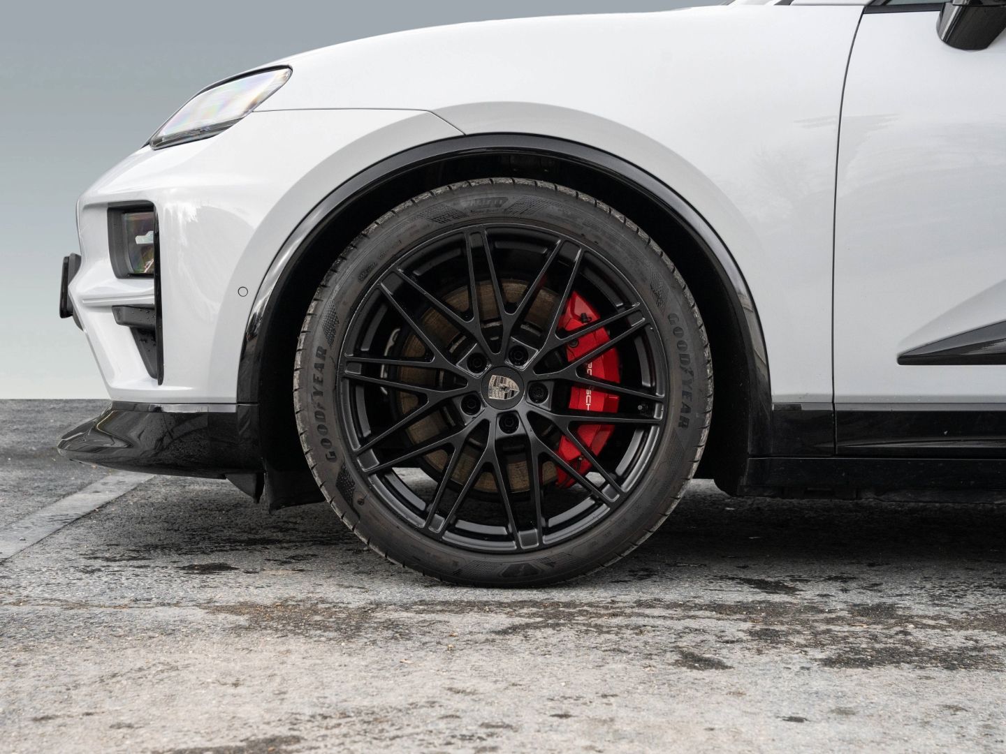 Porsche Macan Electric Turbo Burmester HeadUp InnoDrive foto 6