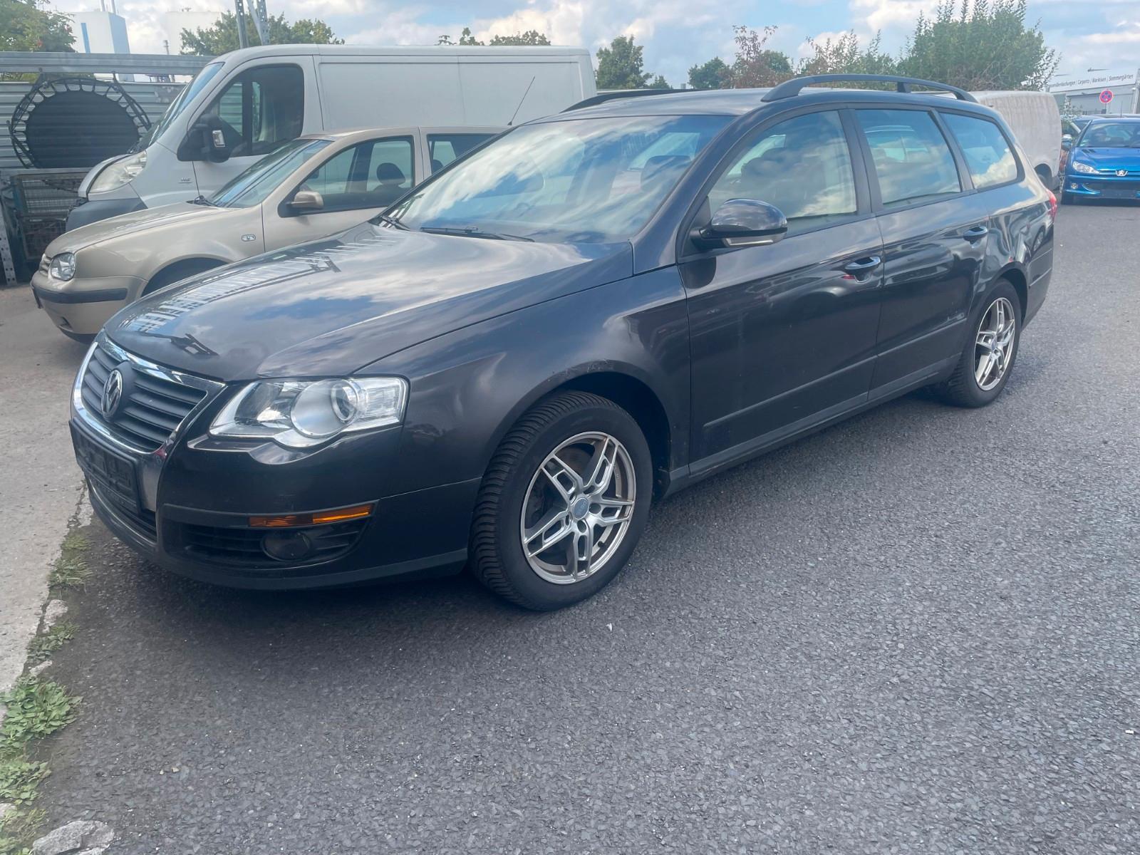 Volkswagen Passat 2006 — вигляд ззаду
