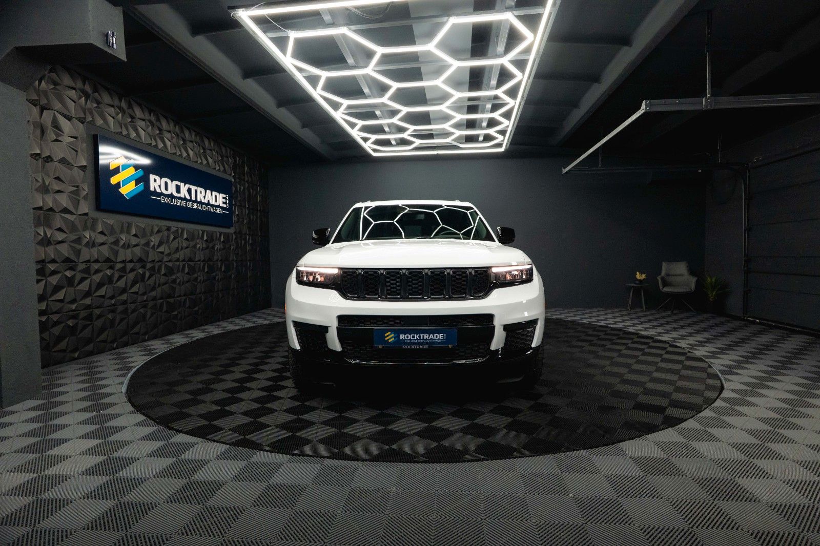 Fahrzeugabbildung Jeep Grand Cherokee 3.6 4x4 L Altitude Mod. 2022 19%