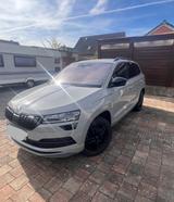 Skoda Karoq 1.5l TSI ACT DSG SPORTLINE SPORTLINE - Skoda Karoq: Von Privat