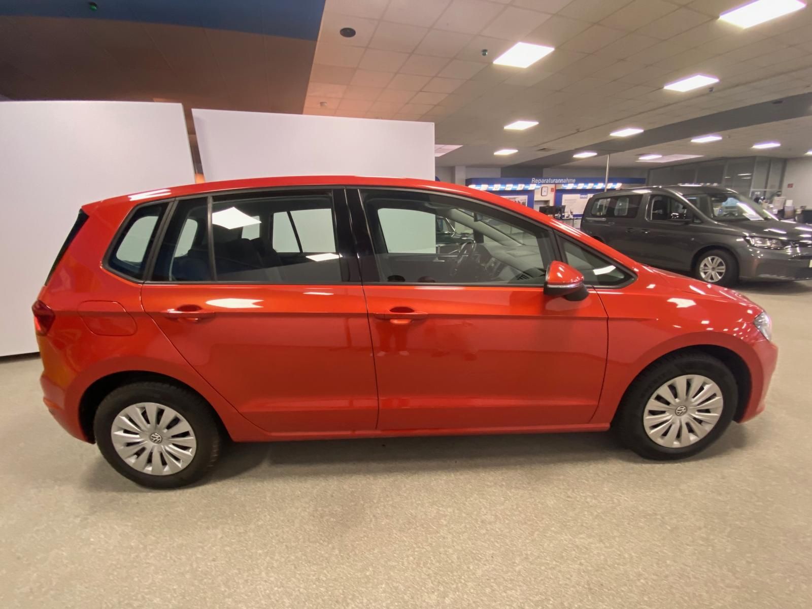 Fahrzeugabbildung Volkswagen Golf Sportsvan 1.2 TSI Trendline BMT/Start-Stopp