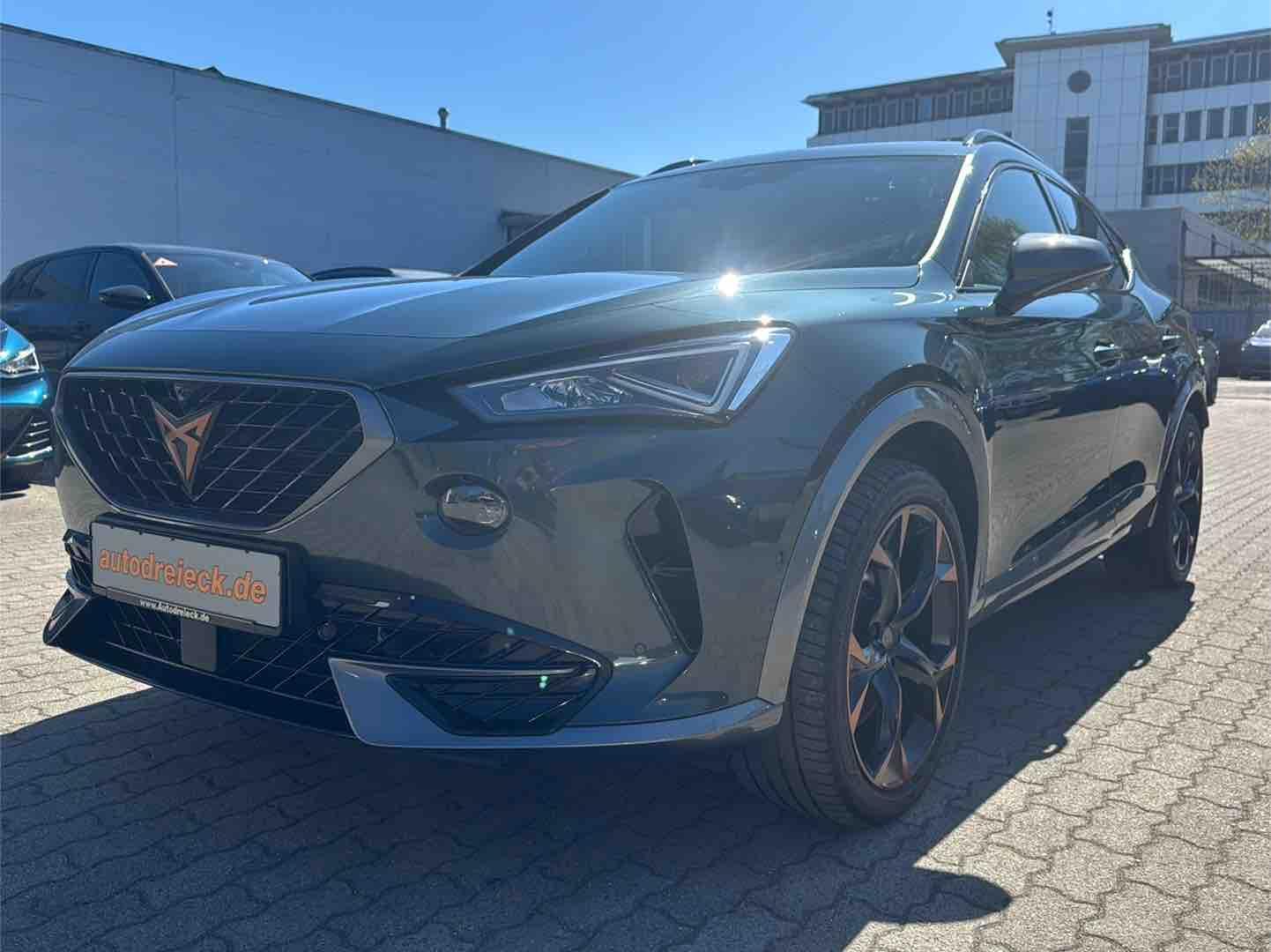 Cupra Formentor VZ e-Hybrid ACC SUPERSPORTLENKRAD 360°
