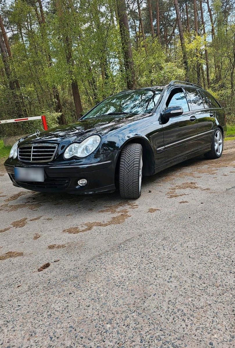 Mercedes-Benz 220 2005 — photo 9