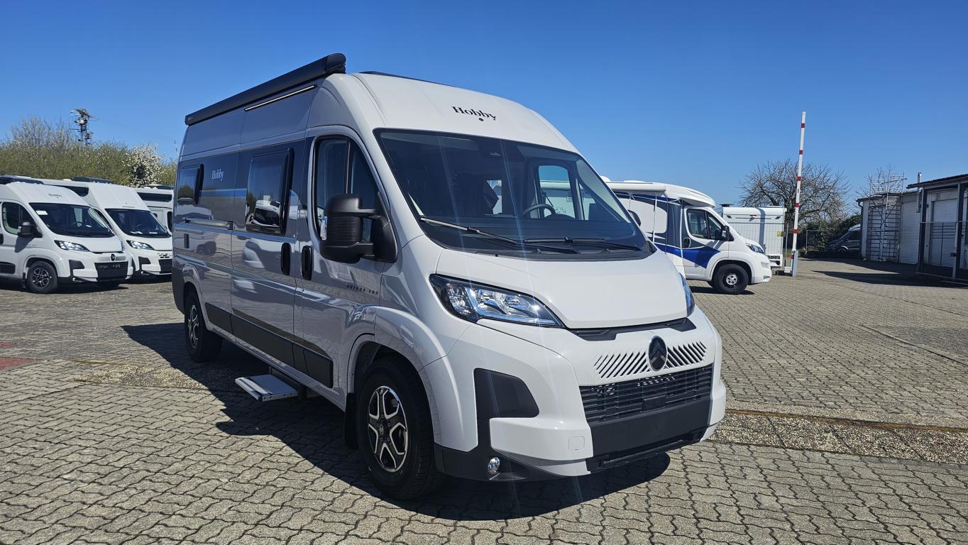 Hobby Ontour VAN 600 FT AUTOMAT-8G  MODELL 2026