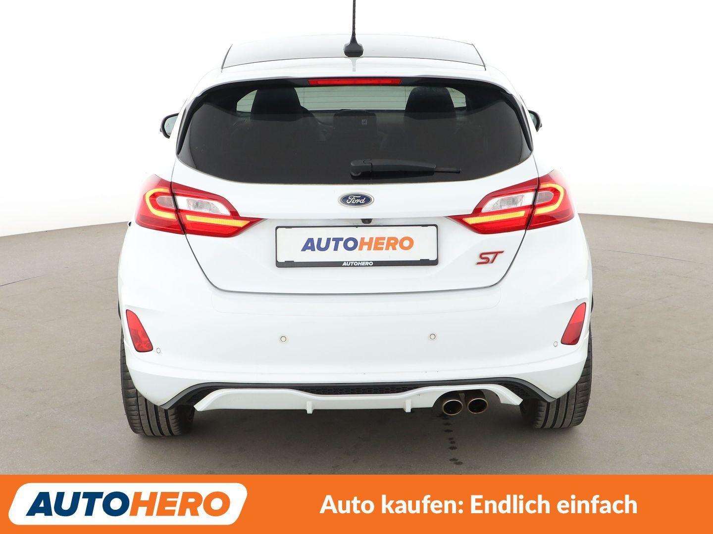 Ford Fiesta 1.5 EcoBoost ST *NAVI*LED*PDC*TEMPO*SHZ*