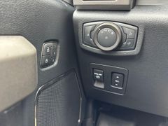 Fahrzeugabbildung Ford F150 RAPTOR AHK 360° LEDER B&O ACC MEM FOX PANO