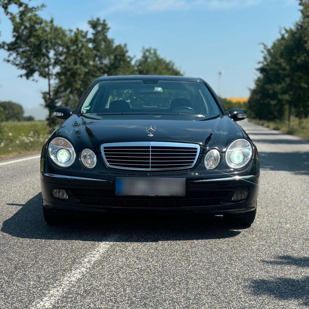 Mercedes-Benz E 320