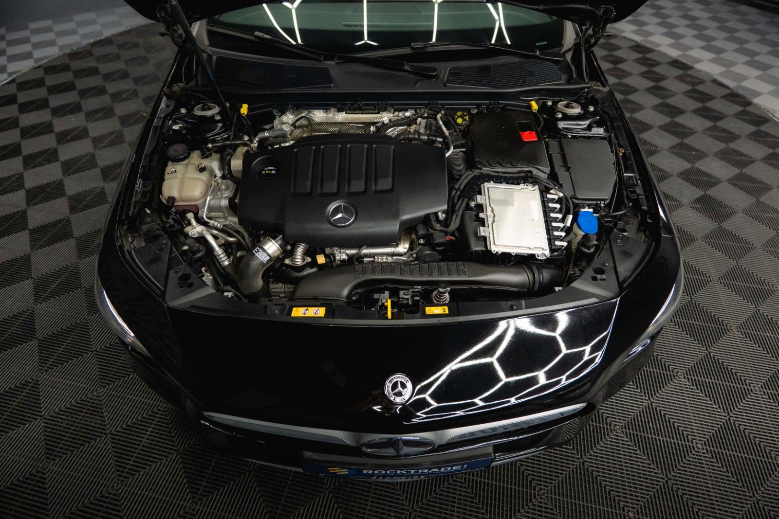 Fahrzeugabbildung Mercedes-Benz CLA 220 Shooting Brake AMG Line | ACC | LED