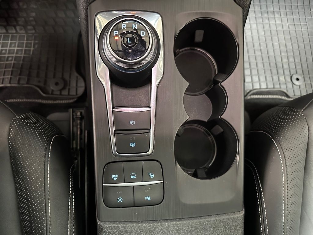 Fahrzeugabbildung Ford Kuga 2.0 Vignale ACC Pano SDHZ Navi LED HUD 4SHZ