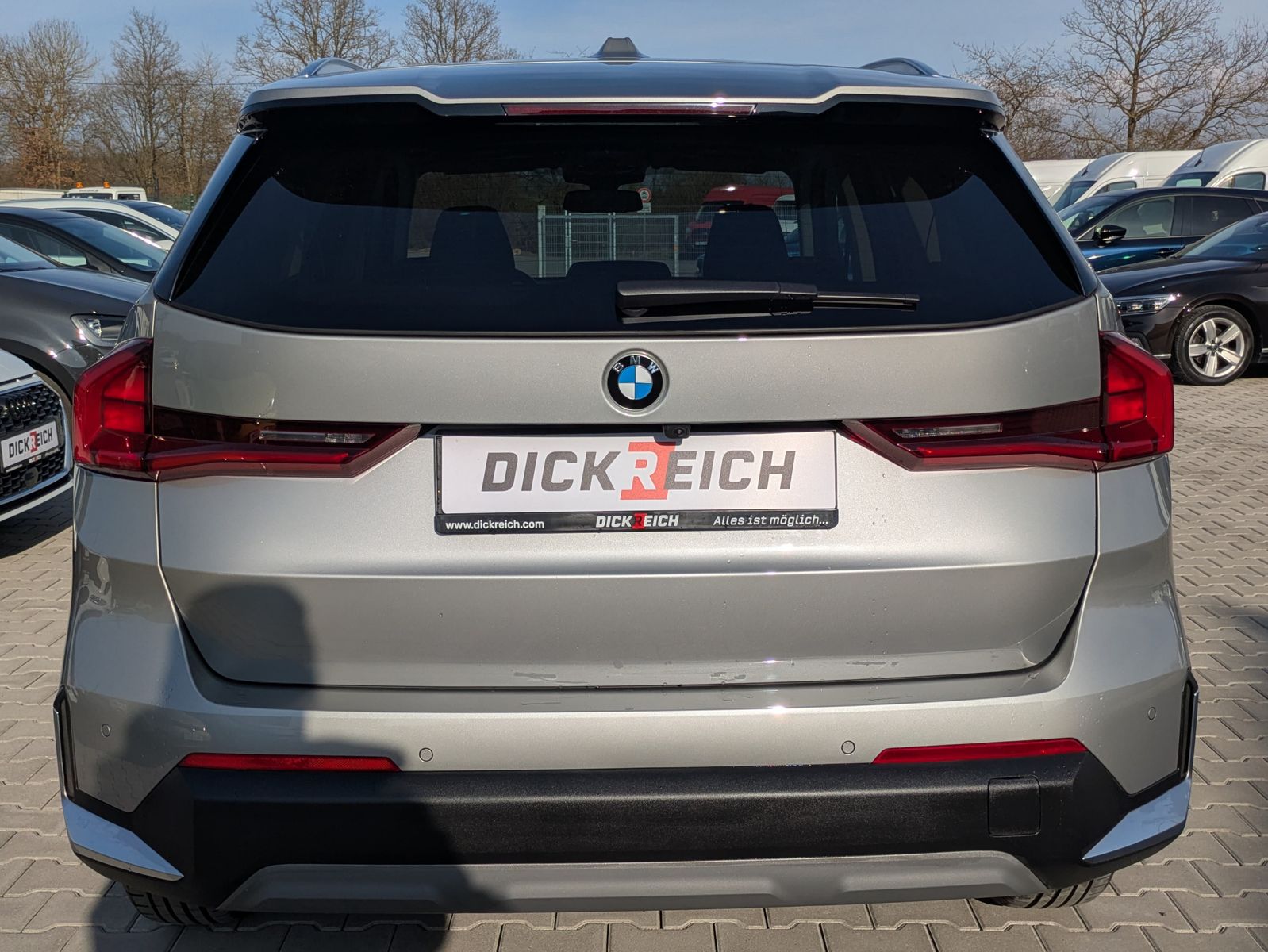Fahrzeugabbildung BMW X1 18 d sDrive PANO/KAM/DAB/LED/SHZ/LHZ/TEMP