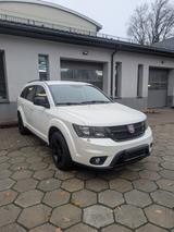 Fiat Freemont Black Code 4x4 - Fiat Freemont: Black Code