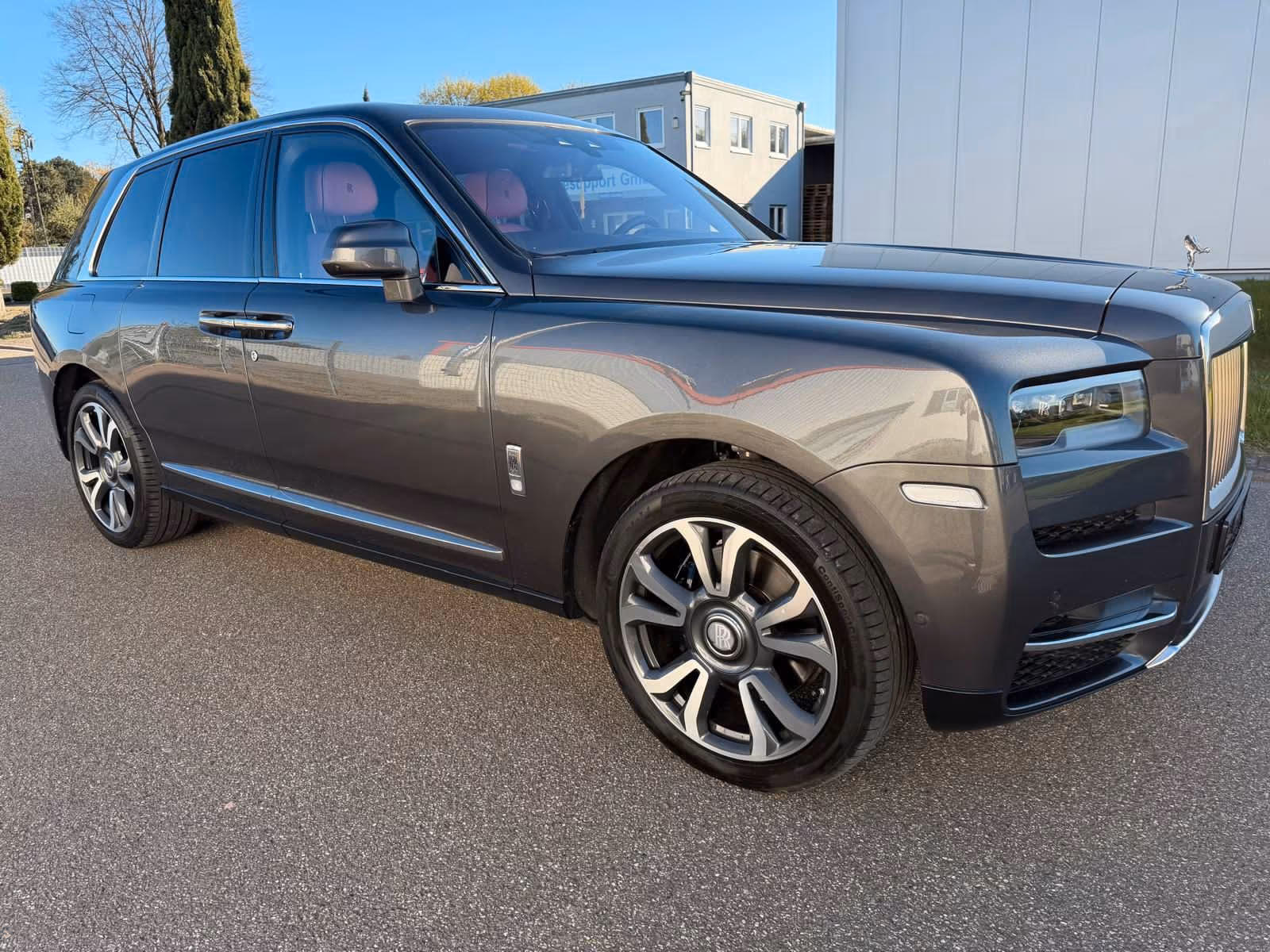 Rolls-Royce Cullinan Exlusive Pink-Interior Einzelstück