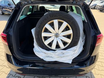 Volkswagen Passat Variant - 11