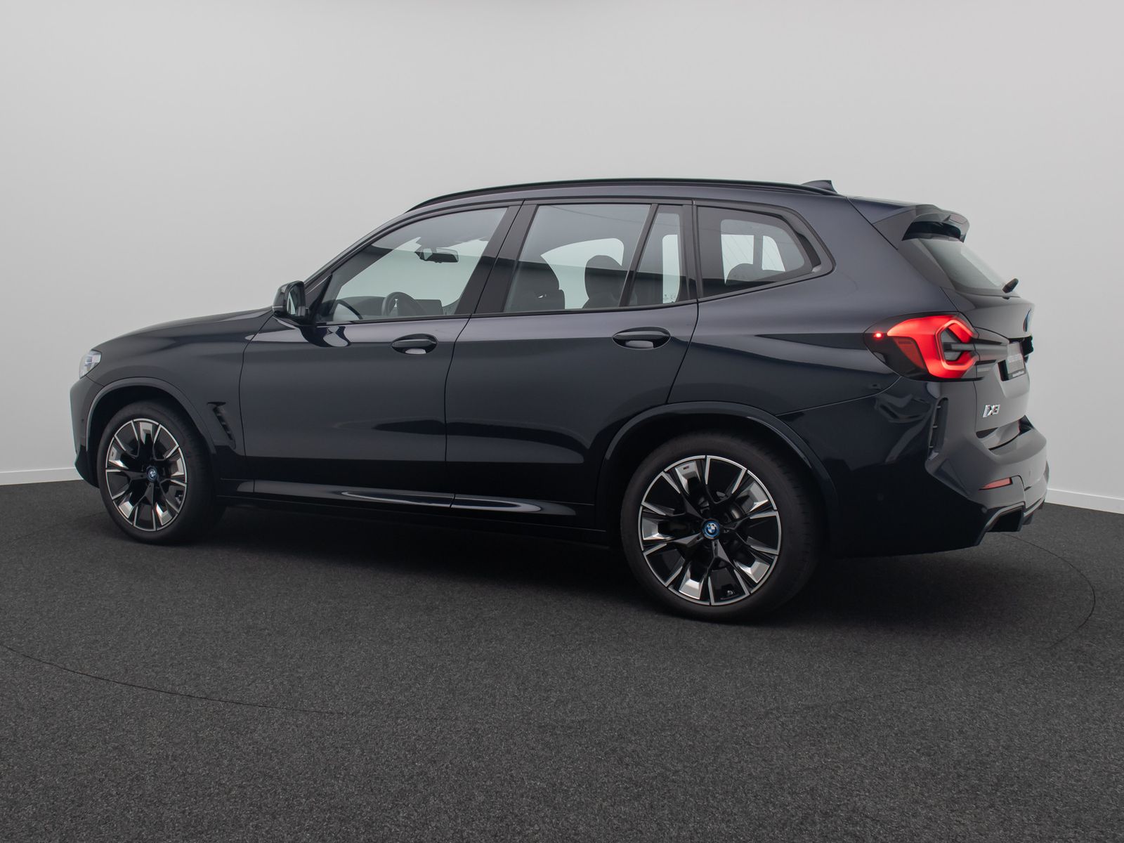 Fahrzeugabbildung BMW iX3 IMPRESSIVE DAB HUD Laser ACC 360°Panoram 20"