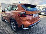 BMW X1 xDrive25e xLine AHK HeadUp DriAsProf Harman K - BMW X1 mit Anhängerkupplung
