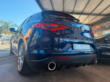Alfa-Romeo Stelvio - 9