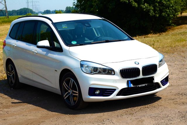 BMW 220 Gran Tourer 220d xDrive Steptronic Sport...