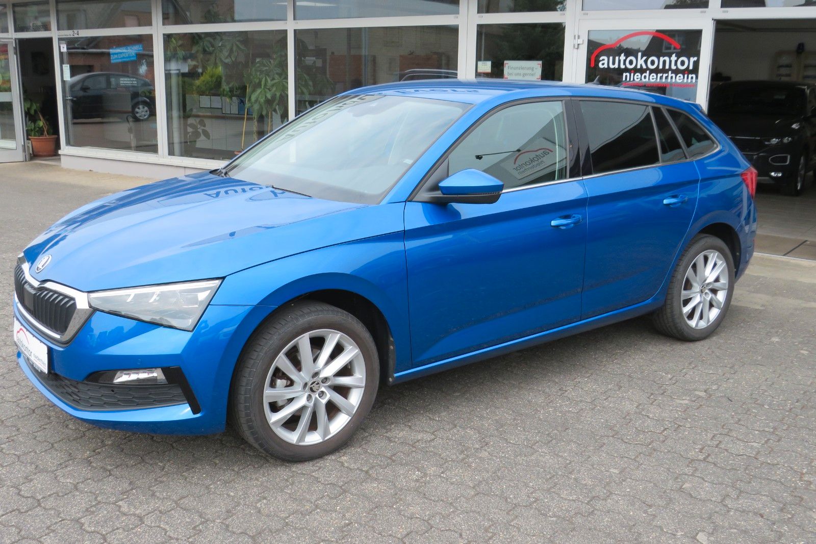 Fahrzeugabbildung SKODA Scala Ambition KAMERA APP NAVI ACC SITZH uvm. 1H