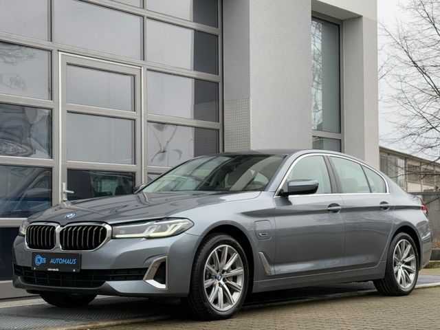 BMW 530e*xDr*LUXURY*KAM*LASER*H/K*HUD*KOMFORTSITZE*