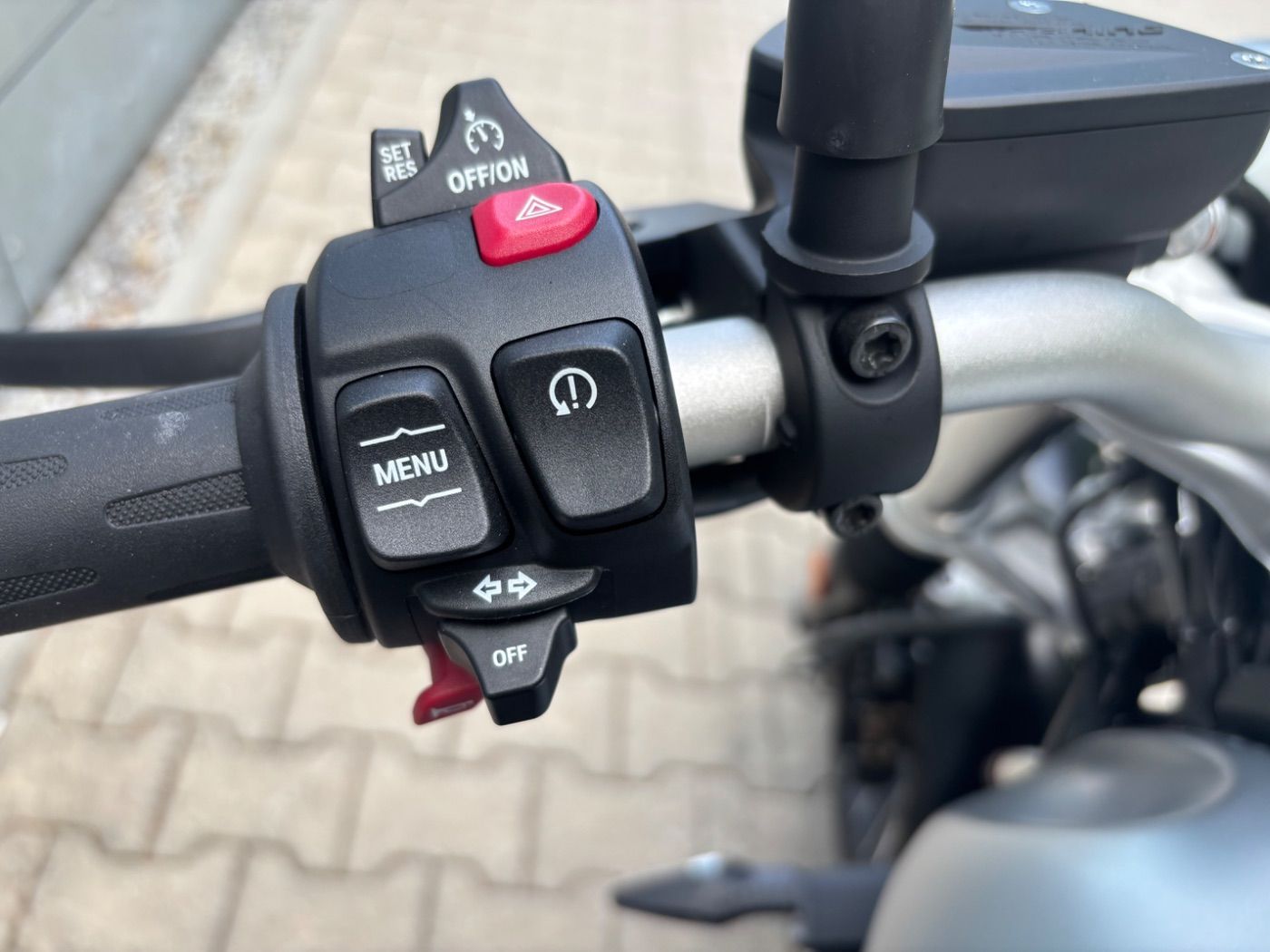 Fahrzeugabbildung BMW R nine T Scrambler