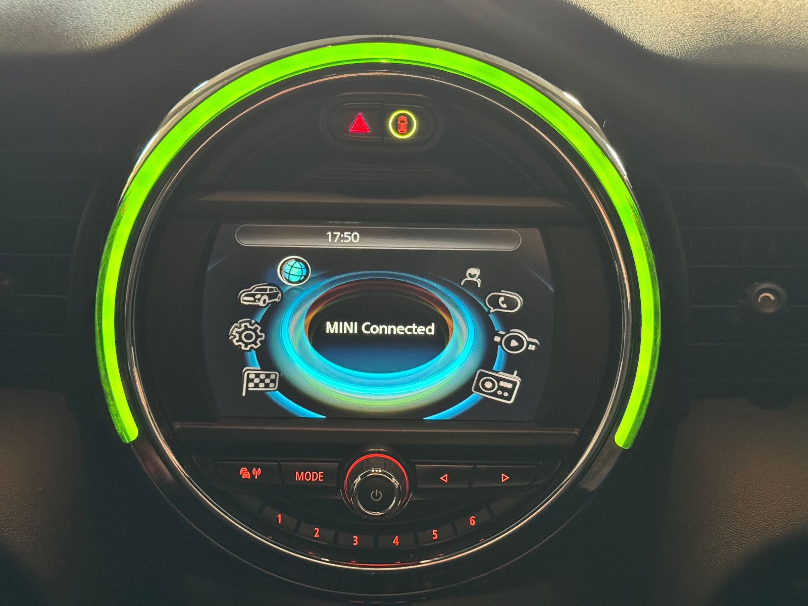 Fahrzeugabbildung MINI Cooper S Cabrio NAVI PROF LED LEDER ASSISTENZ+