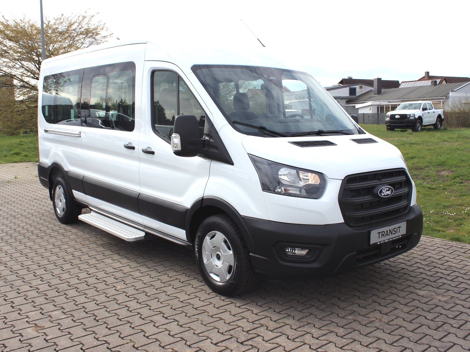 Fahrzeugabbildung Ford Transit 350 L3 Trend Rollstuhlumbau