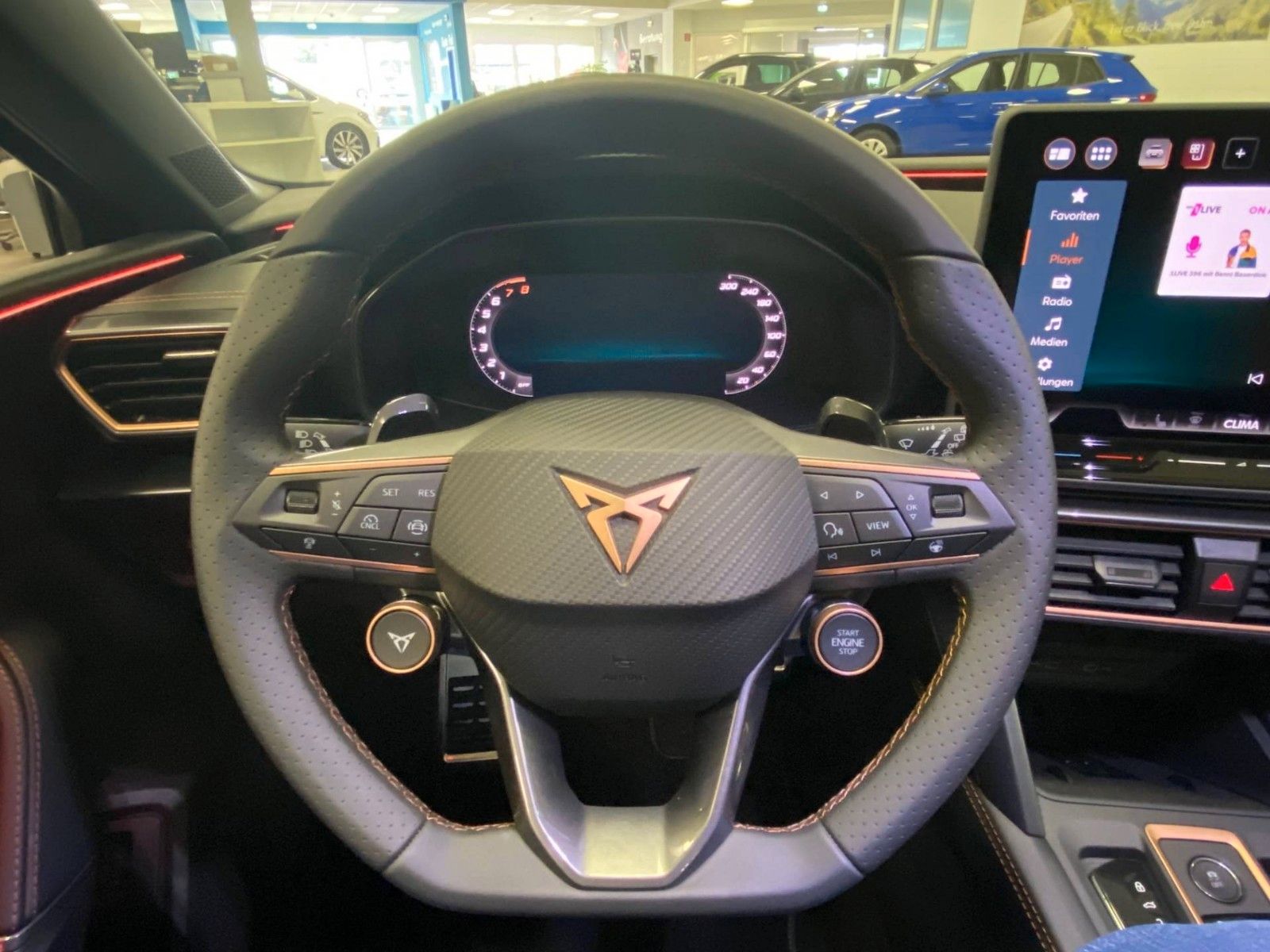 Fahrzeugabbildung CUPRA Leon ST 1.5 eTSI DSG FACELIFT MHEV+5 J. GARANTIE