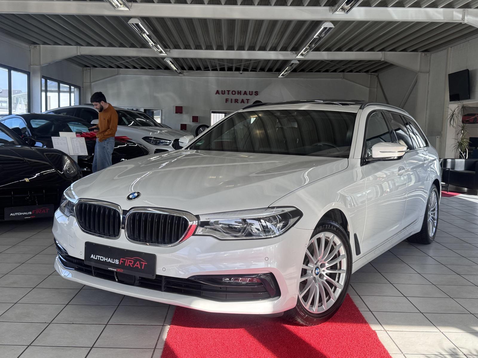BMW 520 i Sport Line Touring°Navi°Panorama°Kamera°