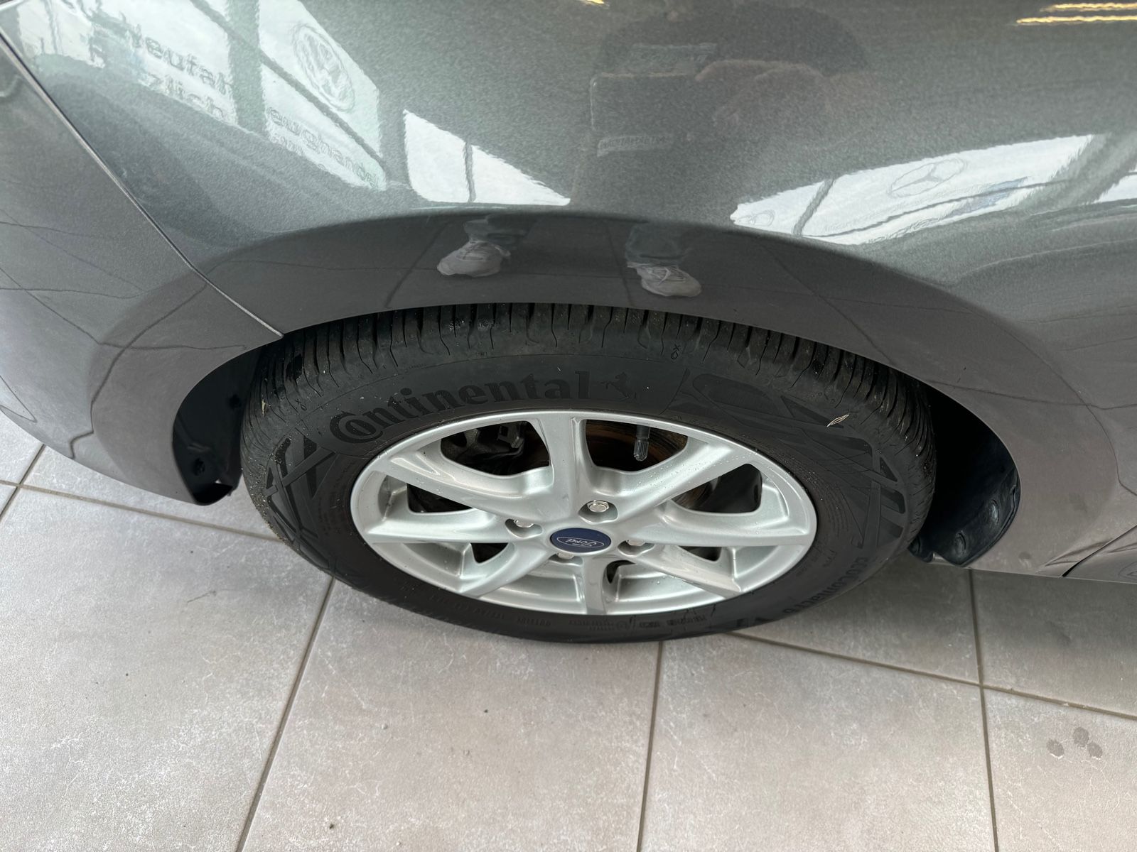 Fahrzeugabbildung Ford Fiesta Titanium/Winterpaket/LED/Sportsitze
