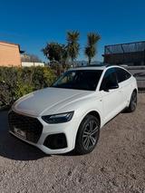 Audi Q5 - Audi Q5: Kleinbus