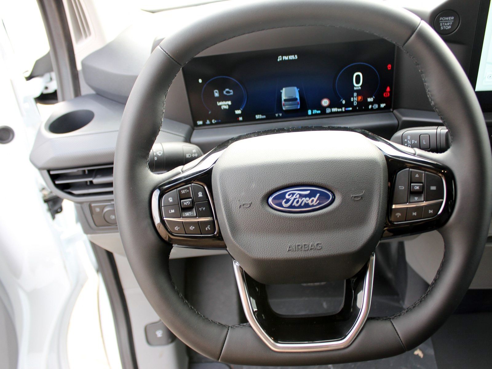 Fahrzeugabbildung Ford Transit Custom 320 L1 Trend FWD Plug-in Hybrid